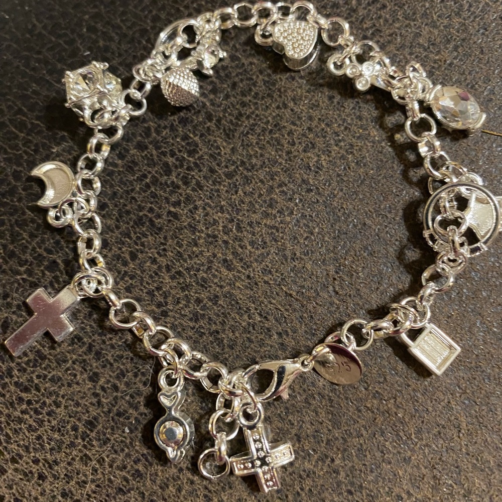 .925 Sterling Silver 13 Charms Bracelet - Picture 8 of 8